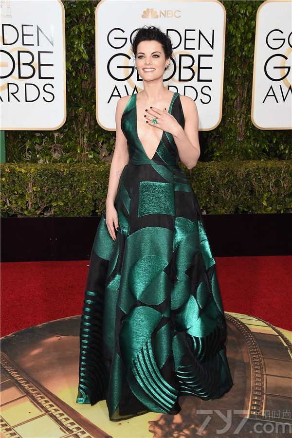 2016金球奖直击：女星红毯造型争艳