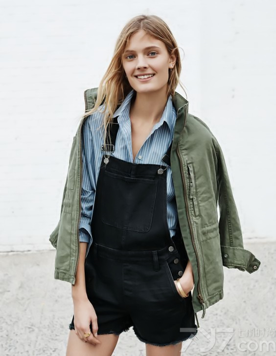 牛仔搭配图片女,牛仔搭配什么鞋,牛仔搭配什么衣服好看