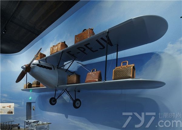 LV展巴黎举办：一百年来欧洲上流社会是如何旅行的？