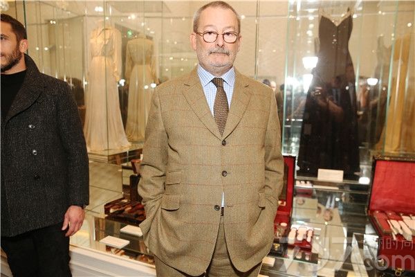 LV展巴黎举办：一百年来欧洲上流社会是如何旅行的？