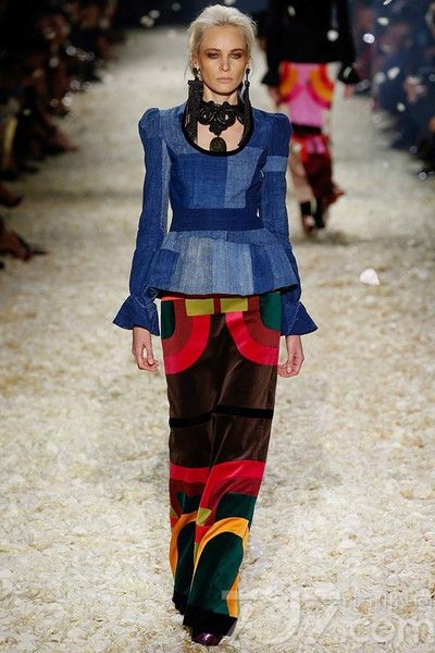 2015秋冬秀场趋势：几何拼接