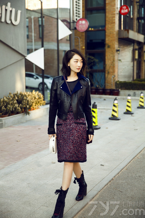 从‘山楂树’到时装周 周冬雨气质蜕变一路高歌