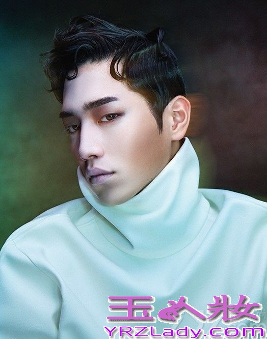 近日，安宰贤、CNBLUE李宗泫、金元中、徐康俊、洪中贤携手某时尚杂志拍摄了一组写真图片，吸引了大批粉丝的目光。当下炙手可热的小鲜肉共同演绎着另类、感性的时尚大片，看来属于他们的时代终于到了。