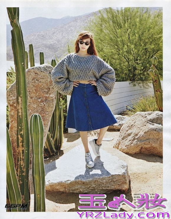 近日，少女时代中的小分队TTS成员Tiffany，为某时尚杂志《VOGUE girl》拍摄了一组画报。在这组画报中，Tiffany身穿毛衣或长裙等休闲秋日服饰展现魅力。一起进行的采访对于此次专辑她表示：“我们的真实想法都包括在这张专辑中了，很多部分也直接参与充分发挥了魅力”。