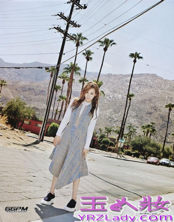 近日，少女时代中的小分队TTS成员Tiffany，为某时尚杂志《VOGUE girl》拍摄了一组画报。在这组画报中，Tiffany身穿毛衣或长裙等休闲秋日服饰展现魅力。一起进行的采访对于此次专辑她表示：“我们的真实想法都包括在这张专辑中了，很多部分也直接参与充分发挥了魅力”。