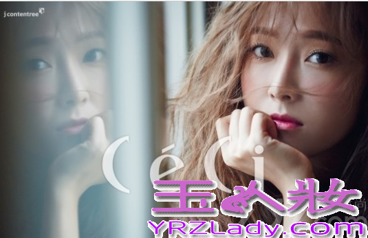 近日，冰山女王Jessica郑秀妍为某时尚画报成立20周年拍摄了一组画报写真，在这组画报写真中，Jessica用自己精致完美的面容轻松驾驭了多种时尚潮流装扮，不管是少女清新风，还是随性的度假魅力都能完美展现，分享Jessica郑秀妍画报写真图片，看时尚女王如何玩转各种气质装扮。