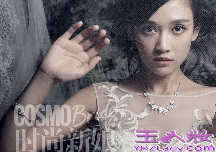 台湾偶像剧女王陈乔恩近日为杂志《时尚新娘》拍摄了一组写真图片，首次披上婚纱的陈乔恩看起来格外优雅高贵，并露出美人鱼般的好身材。给你带来全新的视觉感受。