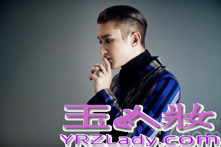 Super Junior携新专辑MAMACITA回归，将于25日下午公开预告视频。据悉，《MAMACITA》是一首New jack swing曲风的歌曲，SJ成员将会展现不同以往的一面，下面一起来看看Super Junior个人写真集预告照图片吧！