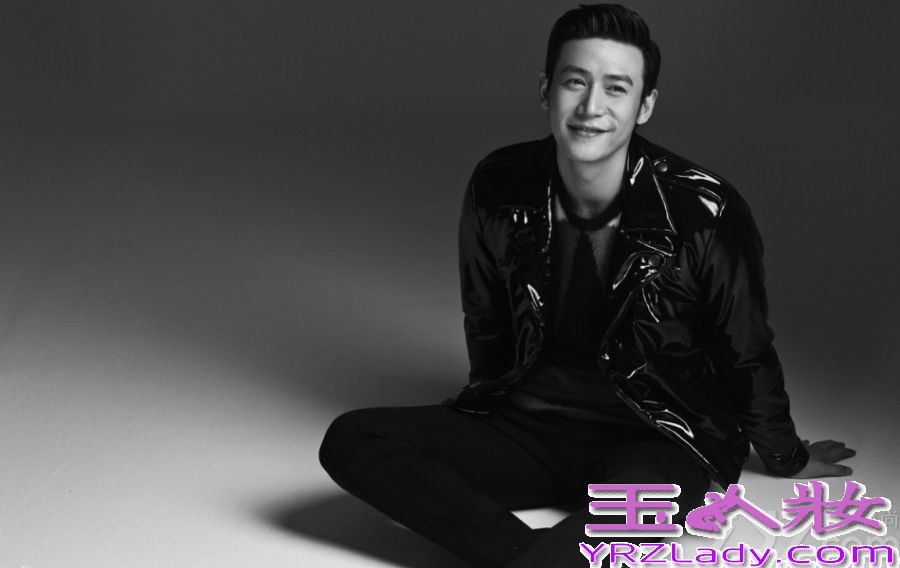 新一期的《爸爸去哪儿》贝儿与费曼分为一组寻宝藏，一路上贝儿“碎碎念”，费曼沉默的样子超级可爱，两人组成了新的受欢迎CP组合。贝儿如此热情如火的性格，日常生活也不闲着，日前跟着爸爸陆毅为某知名杂志拍摄一组亲子封面大片，父女两的造型风格多样，时尚指数爆表，超级赞。