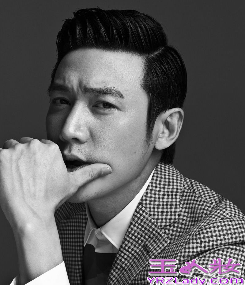 新一期的《爸爸去哪儿》贝儿与费曼分为一组寻宝藏，一路上贝儿“碎碎念”，费曼沉默的样子超级可爱，两人组成了新的受欢迎CP组合。贝儿如此热情如火的性格，日常生活也不闲着，日前跟着爸爸陆毅为某知名杂志拍摄一组亲子封面大片，父女两的造型风格多样，时尚指数爆表，超级赞。