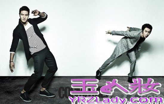韩国SBS电视台周末娱乐节目《Running Man》出演艺人金钟国与李光洙日前为某杂志携手拍摄写真，两人西装革履，大摆搞怪的动作，展示了幽默搞笑的魅力。