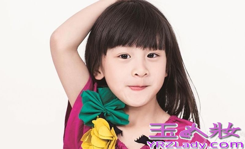 近日，著名杂志《精彩OK》为庆祝六一儿童节的到来，邀请到几位环球Baby欢聚一堂，还策划拍摄了一期 《OK Baby》 儿童节封面特刊。在选择OK Baby上力求达到完美，而田亮的女儿Cindy则成为了《OK Baby》杂志在中国区域的首位代言人，下面让我们一起来看看Cindy的时尚大片吧！