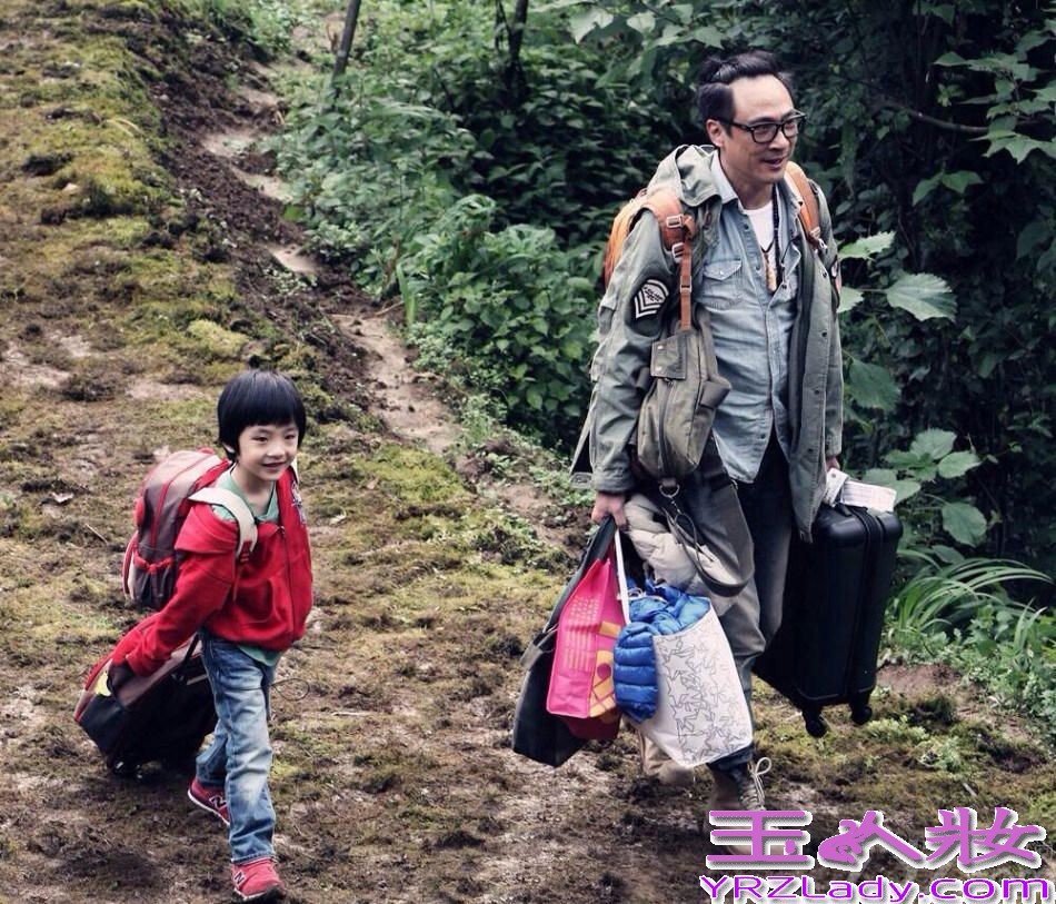 《爸爸去哪儿第二季》已经开拍，由黄磊、陆毅、曹格、杨威、吴镇宇组成的新的“潮爸萌娃”又将给我们带来怎样的惊喜呢？下面就先来看第二季的现场照吧！