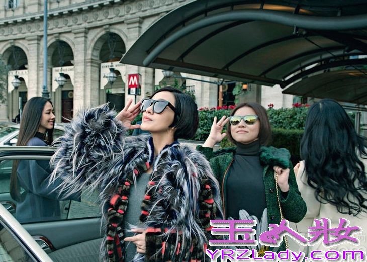 郭敬明执导的《小时代3：刺金时代》已确定7月17日全国公映，近日，也曝出了最新剧照，震东裸身躺玫瑰花海，周崇光“死亡”事件成为影片情节重要线索，杨幂、郭采洁痛哭反目闺蜜情陷入危机。现在就来看看吧！
