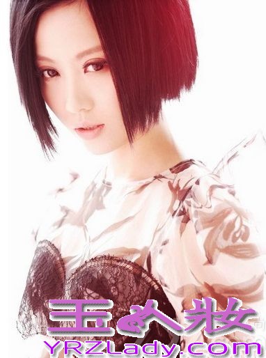 华谊音乐旗下当红歌手、华语乐坛顶级唱将姚贝娜，2013年末推出的全新唱片《1/2的我》已于市场热卖许久，并成绩喜人。作为姚贝娜全新出发后的首张唱片，唱片中全部歌曲都由当今华语乐坛顶级词曲和制作人为其量身打造，整张唱片可谓诚意十足。据悉，27日姚贝娜将现身北京爱琴海购物中心与歌迷见面，分享此张唱片的背后故事。