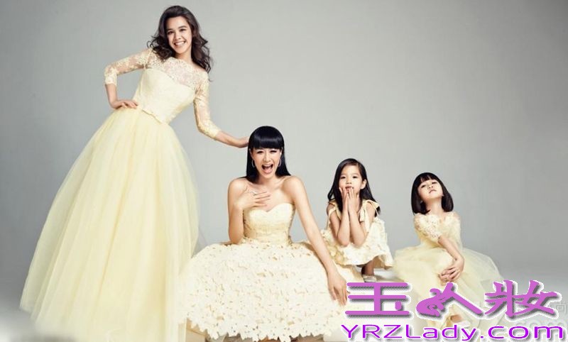 性感美女钟丽缇16岁返港参加选美，大学毕业正式踏入娱乐圈。凭借电影《人鱼传说》中性感玉女形象红遍东南亚。而在事业红火的时候却选择了与比利时男友GlennRose闪电结婚，婚后不久生下女儿Yasmine，但是好景不长半年后就离婚收场，随后于2003年8月29日和严铮结婚育有两位千金，时至今日再度离婚的钟丽缇带着三个女儿快乐的生活着，近日拍摄母亲节写真大片，她就首次携三位爱女一同出镜，幸福浓情羡煞旁人。