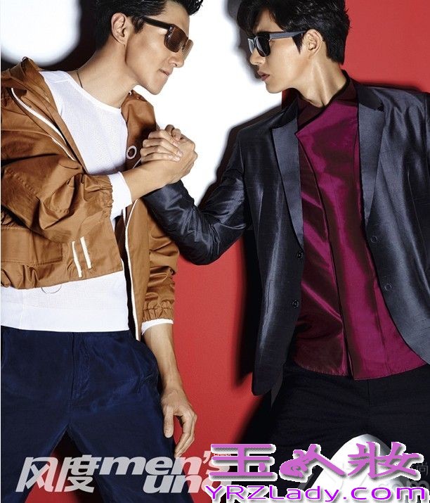 近日《风度men’s uno》杂志十周年之际，邀请了十位男明星为其拍摄纪念刊的封面，其中包括朴海镇张亮，据悉他们在私底下是很好的朋友，这次能够一起工作他们非常开心，朴海镇以一袭红衣首登内地杂志封面，而张亮则用帅气西装登上杂志封面，两位好基友完美演绎出气质暖男的风范！
