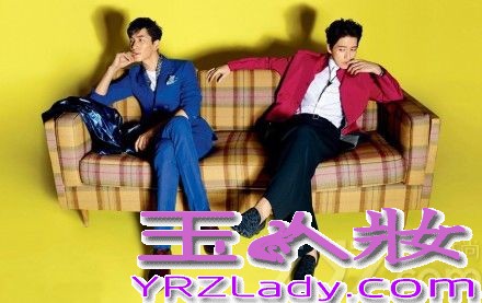 《风度men’s uno》杂志十周年之际，朴海镇以一袭红衣首登内地杂志封面，与好友内地男神张亮拍摄内页大片，默契十足。