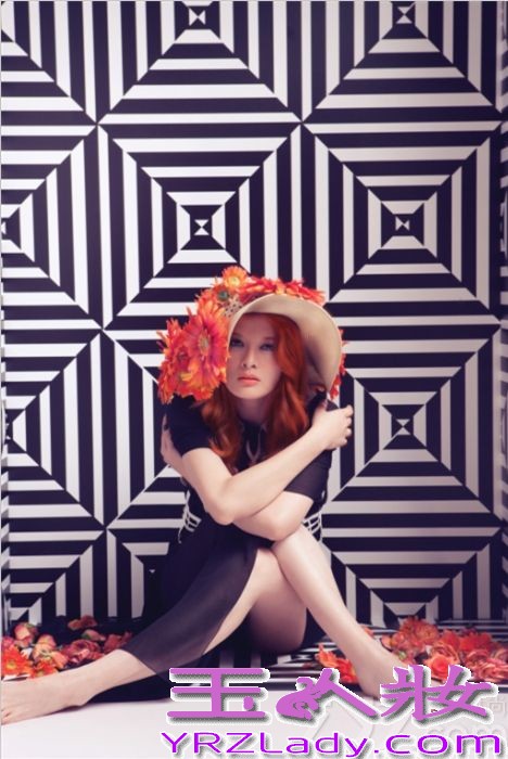 星曜国际娱乐投放三年时间，重金打造头炮2014靓声女新人柳研熙（Shay），花了足足两年心血制作的首张个人EP专辑《Who’s Shay》，终于在4月12日推出，Shay表示心情十分紧张的迎接第一位BB出世，在出碟前几日已开始兴奋的失眠，待今日唱片一推出，她会第一时间到唱片店买回自己的专辑，图个吉利意头，她笑言：我要一早起身守候唱片店开门，听前辈歌手说，出碟当日歌手要去唱片店买番自己的唱片，就会销量大升。