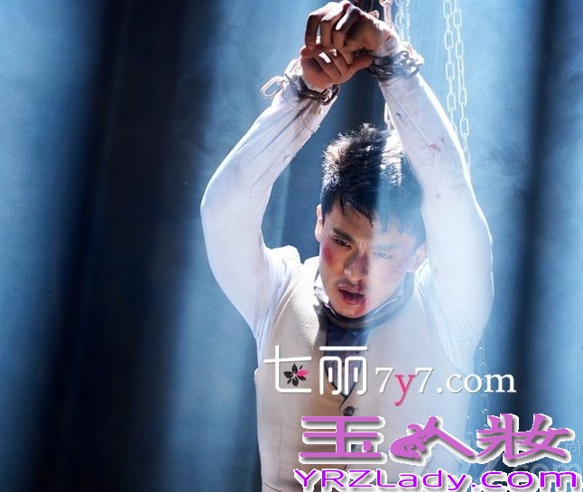 准备受期待的《步步惊情》已播出，被成为《步步惊心》的现代版，在剧中孙艺洲惨遭活埋一段的剧照也提前曝光了。当谈起这次拍摄经历，孙艺洲称，太真实了，简直是活埋真人秀。现在就来看看吧！
