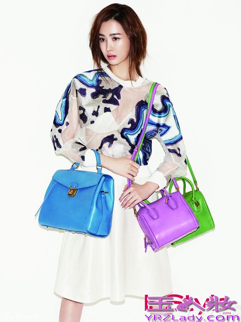 女神李多海主演的韩国MBC周末电视剧《酒店之王》，将于本周五晚正式开播。此次合作的演员也是2005年《我的女孩》中有过合作的李多旭。在时隔8年之后，在这部新剧中，两位再次担任男女主角。其中李多海主演的角色是以开朗、坚强的阿莫奈，述了阴谋和背叛等。剧情围绕韩国内唯一一家七星酒店展开，喜欢李多海和李东旭的粉丝们也可以再次两位的爱情戏份！