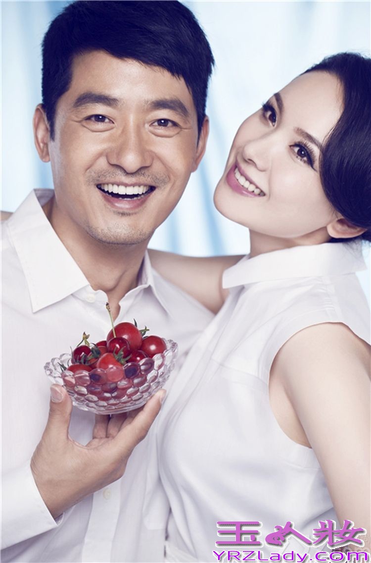 2007年，郭晓冬程莉莎牵手步入婚姻殿堂，婚后，郭晓冬与妻子程莉莎始终恩爱如初，并诞下爱情结晶。回顾夫妻二人过往的幸福脚印，七年之暖甜蜜美满。