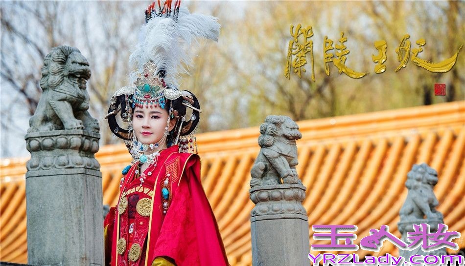 《兰陵王妃》由小说改编成电视剧，做为主演的张含韵、傅颖的华美定妆装已经曝光，美片中的古装大婚造型，大气优雅、华丽，动人心魄。