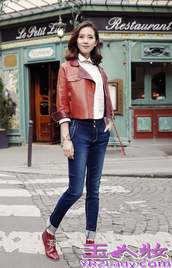 在巴黎时装周期间，刘诗诗携手新浪走入巴黎街头，被独特的法式风情感染其中。片中，刘诗诗漫步于巴黎的大街小巷，以一个东方人的视角在解读异域风情。