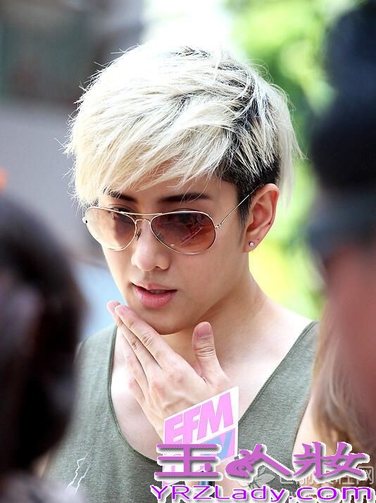 泰版的《浪漫满屋》在微博上刮起了一股小清新风，收视率也居高不下，与宋慧乔Rain主演的《浪漫满屋》不相上下，都得到了许多粉丝的喜爱。在剧里亲密无间的李海娜Mike，在私底下也非常亲密哦！喜欢他们的朋友可以来看看哦！