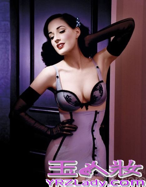 蒂塔·万提斯被誉为全球首席舞娘，她神秘艳丽的美貌和性感傲人的身材，无论是男性还是女性，都很容易被她那诱人的魅力所吸引。一起来欣赏她拍摄的火辣内衣写真图片吧！