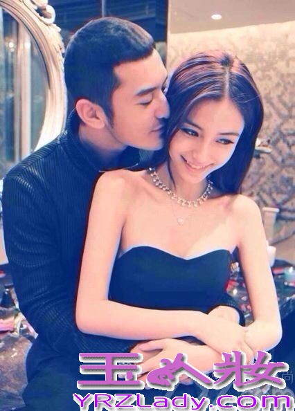 Angelababy昨日25岁生日，男友黄晓明化身“都敏俊”连人带车施展“瞬间转移”绝招，为“星星迷”的女友送上价值超过230万元超跑作生日惊喜，令一尝“千颂伊”滋味的Baby开心到不知所措！两人更首次十指紧扣公开大方任拍照，昨晚双双即飞成都继续甜蜜。3月1日，两人的写真曝光，Baby撒娇，晓明宠溺、亲吻、环抱，恩爱十足。