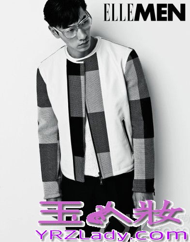 做为中国首席男模的张亮，凭借热播的综艺节目《爸爸去哪儿》而迅速速蹿红，这位年轻平民化的星爸，凭着自己的真实一面，轻而易举的抓住了万千粉丝的心，被封为新一代的男神，而日前男神张亮为《ELLEMEN》拍摄时尚大片，片中人气居高不下的他大秀长腿和人鱼线，斯文帅气不失风度。让粉丝们一饱眼福，下面一下来欣赏下吧！