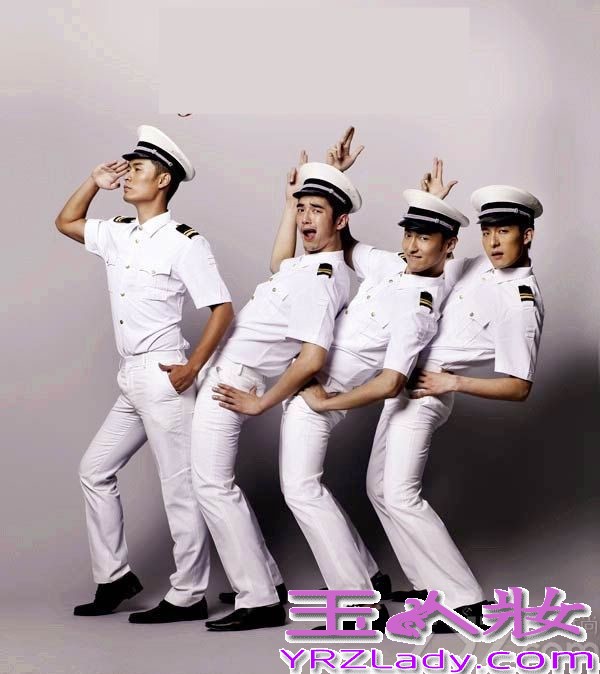 《爱情公寓4》什么时候上映是很多观众关注的问题,有消息称《爱情公寓4》将于1月17日登陆安徽卫视黄金剧场,而黑龙江高清剧场或安徽卫视将是首播平台。今天为大家提前分享爱情公寓4预告片中的搞笑图片，搞怪表情萌翻天。