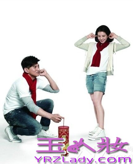 自吴奇隆刘诗诗公布恋情以来就备受媒体关注，同台现身某颁奖礼秀恩爱,贴脸送吻更是惹惊叫。今天为大家分享一组吴奇隆刘诗诗情侣写真，真心的祝福他们永远幸福，相爱到老。