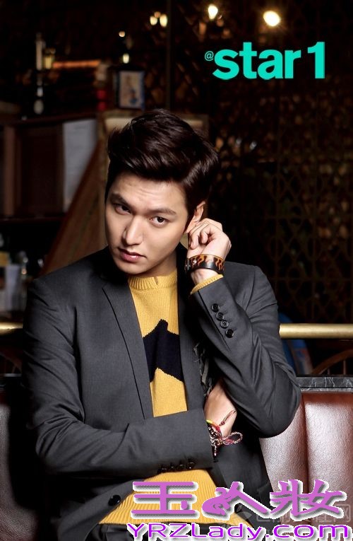 韩星李敏镐现在在韩国可是大热的趋势，无人能挡的感觉，在2013《SBS演艺大赏》中荣获各种大奖，真真是拿奖拿到手软的感觉。话说韩星李敏镐如此受欢迎可离不开那迷人又帅气的外表，还有那大长腿，光只是看看都心动到不行。