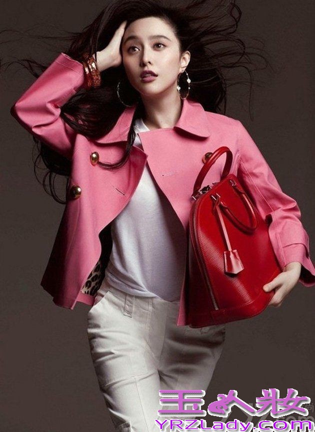 近日，Louis Vuitton2014春夏广告发布，明星到超模一帮名女人为Marc Jacobs告别之作出镜代言，范冰冰是其中一个，这是中国面孔、甚至亚洲面孔第一次出现在LouisVuitton的全球广告上。范冰冰和Louis Vuitton的合作可以追溯到2009年，从开店站台的明星，到出席时装周，从“被赠”Alma手袋到登上“大片”……为什么Louis Vuitton会选上范冰冰呢？范冰冰自2008年以来，在《福布斯》的“中国名人榜”上一路向前，2013年冲至综合排名第一、收入排名第二。从很多角度可以证明范冰冰这几年的努力奋斗有目共睹。2010年，范冰冰由某周刊邀请前往时装周，她全套Louis Vuitton逼进前排，到了下一个季度，她成为了Louis Vuitton巴黎时装周发布会邀请的嘉宾，2012年、2013年，她成为Louis Vuitton的中国区代言人。