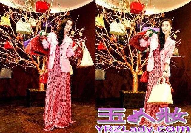 近日，Louis Vuitton2014春夏广告发布，明星到超模一帮名女人为Marc Jacobs告别之作出镜代言，范冰冰是其中一个，这是中国面孔、甚至亚洲面孔第一次出现在LouisVuitton的全球广告上。范冰冰和Louis Vuitton的合作可以追溯到2009年，从开店站台的明星，到出席时装周，从“被赠”Alma手袋到登上“大片”……为什么Louis Vuitton会选上范冰冰呢？范冰冰自2008年以来，在《福布斯》的“中国名人榜”上一路向前，2013年冲至综合排名第一、收入排名第二。从很多角度可以证明范冰冰这几年的努力奋斗有目共睹。2010年，范冰冰由某周刊邀请前往时装周，她全套Louis Vuitton逼进前排，到了下一个季度，她成为了Louis Vuitton巴黎时装周发布会邀请的嘉宾，2012年、2013年，她成为Louis Vuitton的中国区代言人。