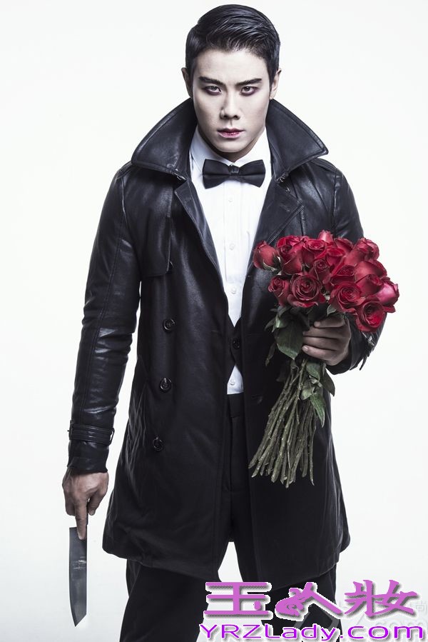 青春时尚型男计耀胜一直在挑战自我，敢于突破不同风格。2013年深秋，计耀胜特别推出了一组时尚大片。凭借演艺圈男艺人少见的性感身材，完美演绎多面型男，全新解读型男标准。
该组时尚大片由中国资深摄影师和造型师一手打造，计耀胜分别尝试了雅痞绅士、优雅度假、完美型男、活力青春、性感狂野5种不同风格造型，以优雅、温柔、霸气、专注等多种风格展现出女性眼中最具魄力的优质型男，将自身魅力发挥地淋漓尽致。镜头下的计耀胜魅力十足，时而沉稳内敛、忧郁扮酷，时而天真烂漫、动感率性，自信地演绎了新一代型男的优质独特个性。