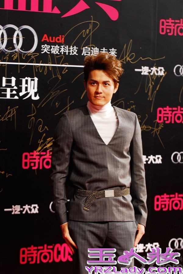 11月7日晚，吴克羣、范冰冰、李宇春、何润东、高圆圆、陈柏霖、李治廷等艺人受邀出席《时尚COSMO》20周年美丽盛典，星光熠熠的明星阵容为本次盛典的举行增添无数的光辉。当晚，吴克羣以一身帅气条纹正装亮相盛典，帅气十足。而他在美丽盛典上接受采访之时，被问及“如何看待美丽及梦想”，他表示：“虽然美丽可以成就梦想，但是反过来梦想也可以成就美丽，任何用于追求梦想的人，都是美丽的。