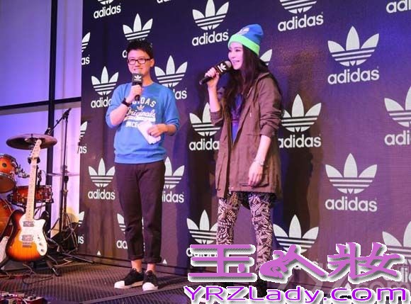 经常以时装礼服和高跟鞋亮相的范冰冰，换上街头混搭潮服和平底鞋也同样带给人很大的惊喜。范冰冰在活动上也毫不掩饰自己对平底鞋的钟爱：“我觉得平底鞋也可以穿出不一样的风景，其实平底球鞋其实作为单品在时尚圈已经成为一个趋势了，不仅是街头风格还是HIGH FASHION的领域，有时混搭会很让人惊喜。其实我私下也会尝试跑鞋和高级时装的混搭，效果很惊人。”并且范冰冰还表示，希望能见到每个女生都可以自由发挥，展现出自己最原创个性的一面。