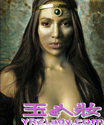 万圣节即将来临，各种变装派对也悄悄袭来，日前，欧美众多明星被粉丝恶搞PS上了僵尸装。碧昂丝、洛佩兹版僵尸依旧高贵优雅。艾玛-沃特森则清纯十足。。。变成僵尸也是小萝莉啊！