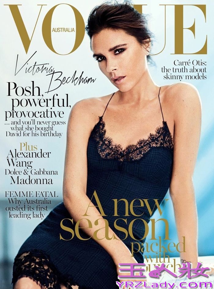 英国时尚设计师维多利亚·贝克汉姆（Victoria Beckham）闪耀《Vogue》澳大利亚版2013年9月刊封面，由摄影师Boo George掌镜，化妆师Carline Newell造型。
从流行歌手变身时尚设计师，维多利亚本身拥有着不可忽视的力量。《Vogue》澳大利亚版2013年9月刊封面时尚图片，向大家展示了一个充满力量和魅力的女性角色，杂志内容里前辣妹还给大家讲述了她的母亲经历、时尚帝国以及与英国最有名的足球运动员贝克汉姆的婚姻故事。