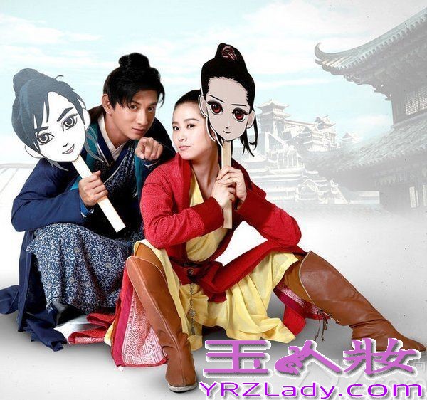 
荧屏情侣吴奇隆、刘诗诗再度合作，出演大型古装偶像剧《犀利仁师》，剧照首度曝光，续写“三步”情缘，剧照中他们以校园、潮流、偶像等元素打造出新型的造型。