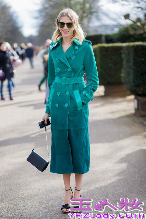 风衣怎么搭配女士,风衣怎么搭配女生,休闲风衣怎么搭配女