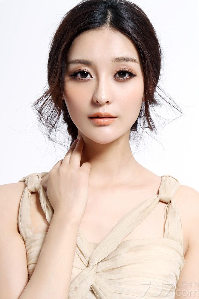 <p>亚洲小姐出身的诸笑笑自出道以来有着&ldquo;小<a style=