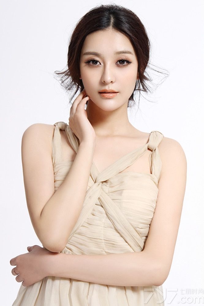 <p>亚洲小姐出身的诸笑笑自出道以来有着&ldquo;小<a style=