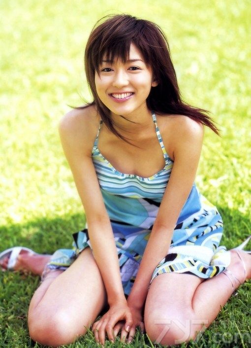 <p>本田真步被称为&ldquo;日本第一身材&rdquo;，曾荣获2004日本东部运动泳装小姐，2006年亚洲超级模特大赛媒体关注奖。在日本发展不错的她为日本一个最大的面料厂商东丽作过形象代言人，也是日本DHC的形象代言。</p>
