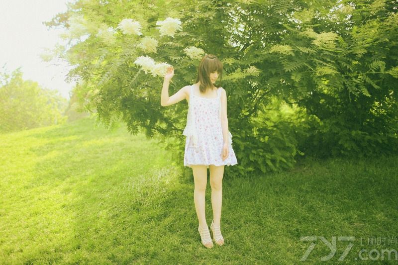 <p>萌系少女最纯洁的私照&nbsp; 令宅男们陶醉不已</p>