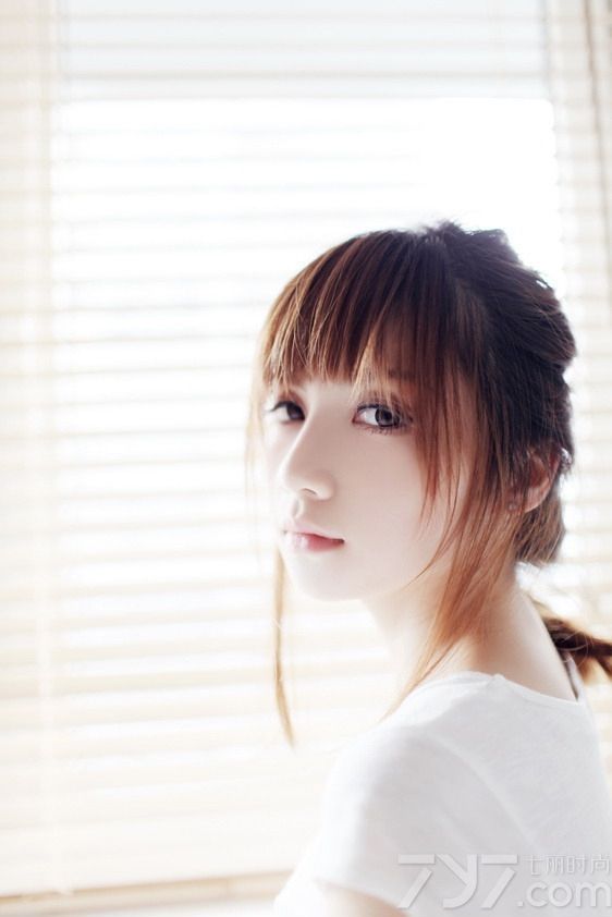 <p>萌系少女最纯洁的私照&nbsp; 令宅男们陶醉不已</p>