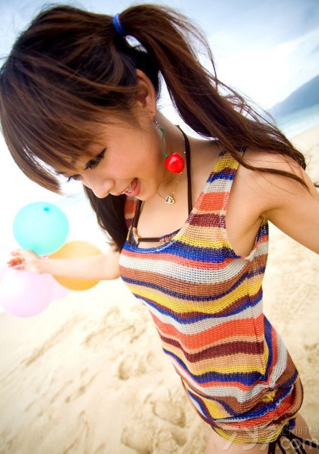 <p>作为近一两年网络上新起的小嫩模圈的代表人物&mdash;&mdash;王玮瑛，正打开日韩系淘宝市场的大门。其百变的风格，甜美 性感 清新 狂野不一样的造型被各大网站疯狂转载，并赋予了这个女孩与众不同的称号， 新锐<a style=